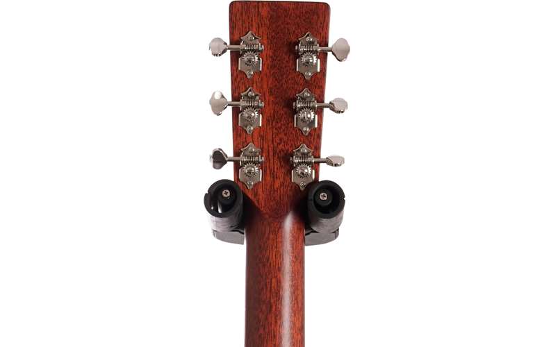 Eastman E2OM Deluxe Sunburst Eastman E2OM Deluxe Sunburst