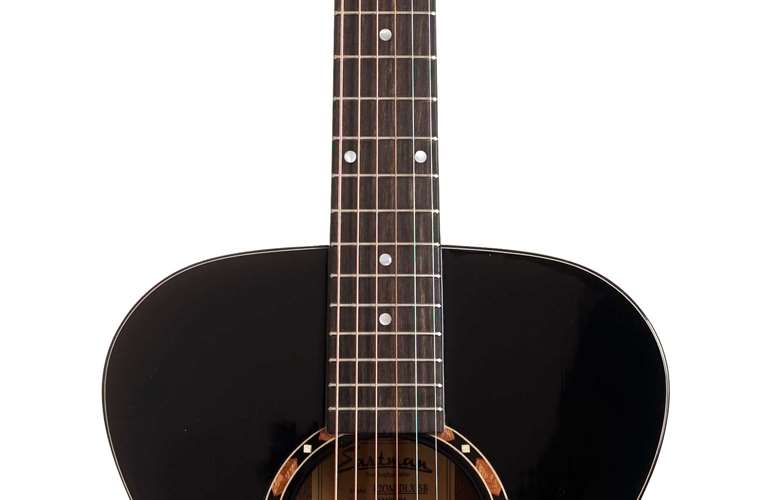 Eastman E2OM Deluxe Sunburst Eastman E2OM Deluxe Sunburst