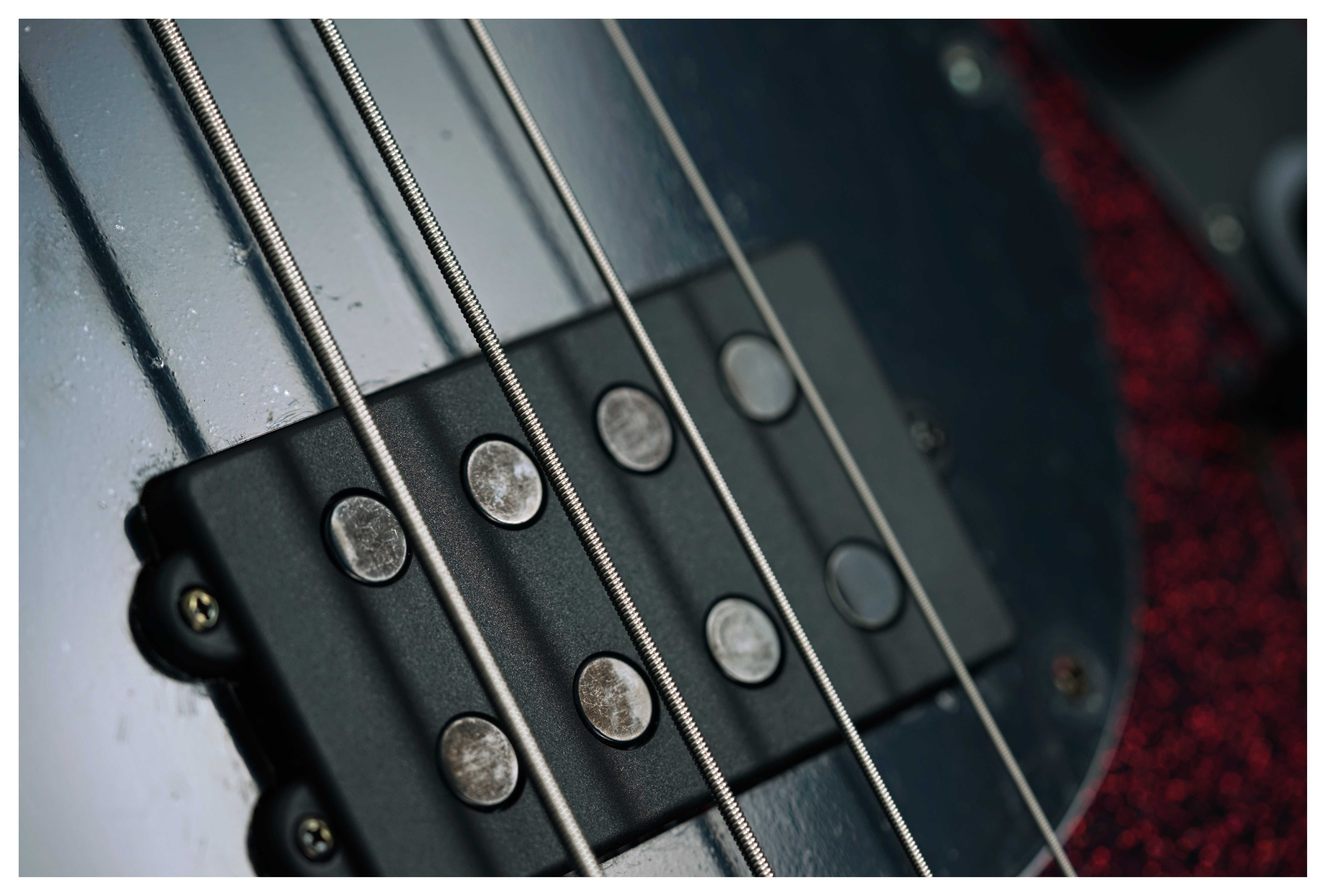 Music Man DarkRay 4 Dark Rainbow #S12835