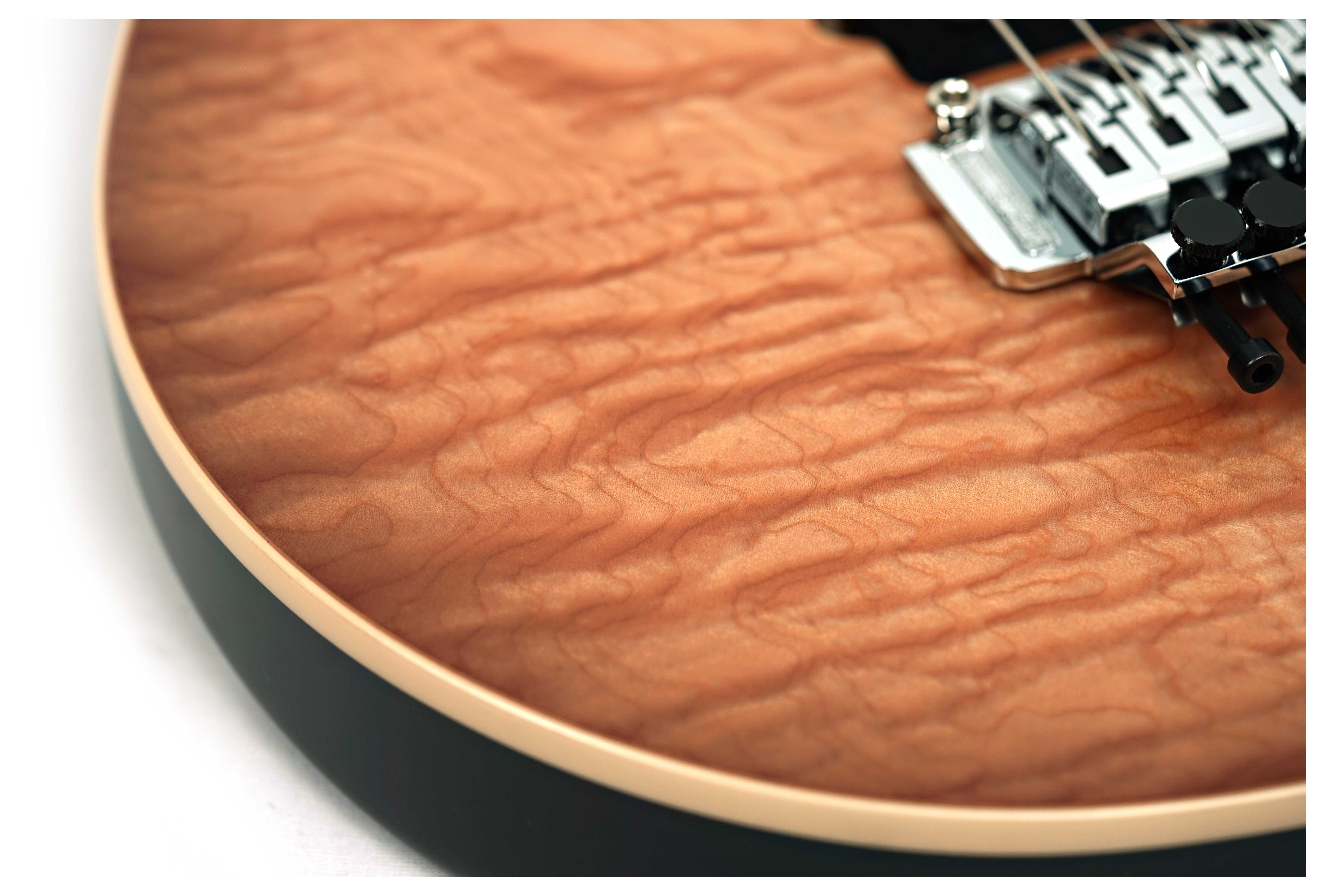 Music Man Axis Honey Pot Flame #H08278