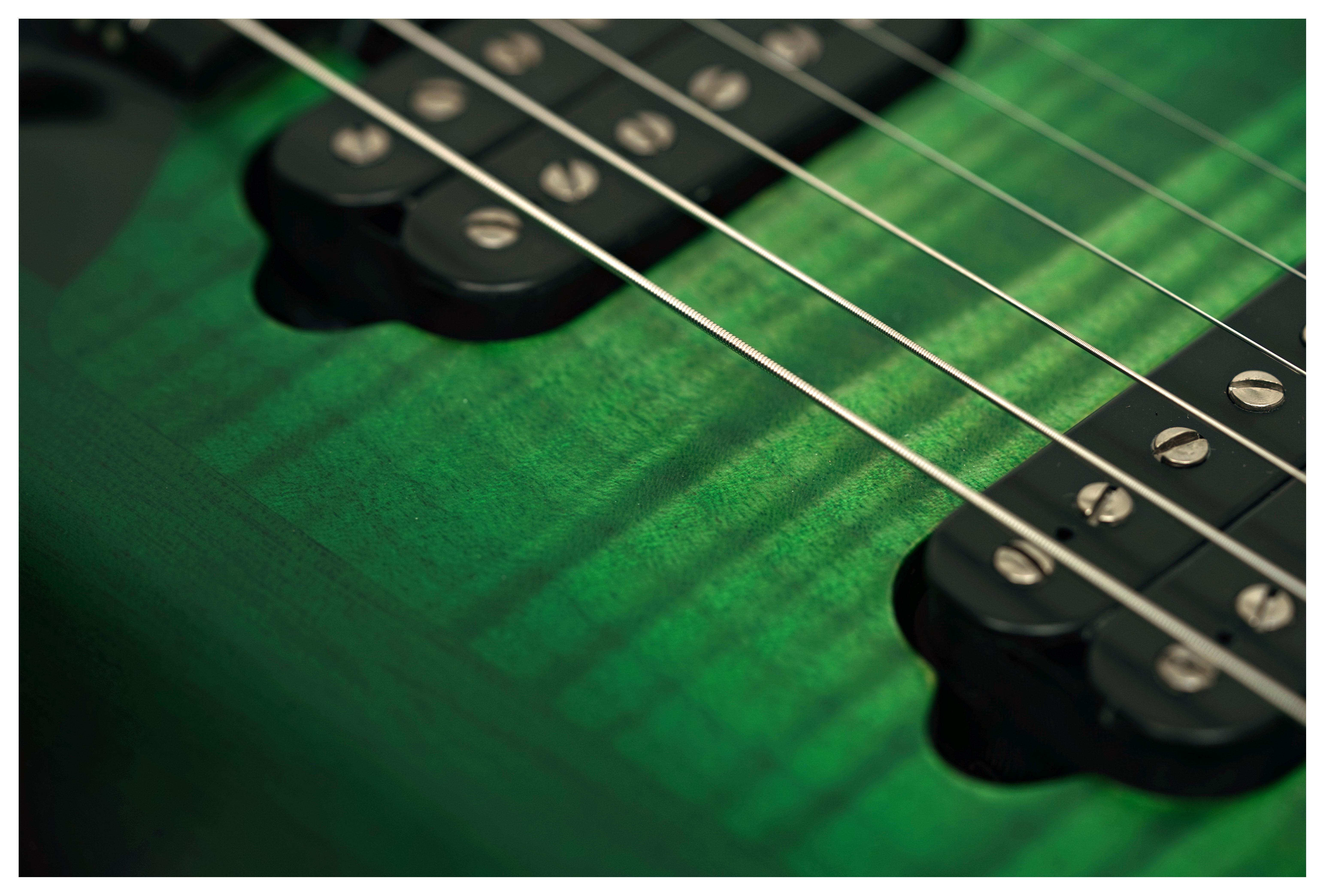 Music Man Majesty Gravity Green #M021888