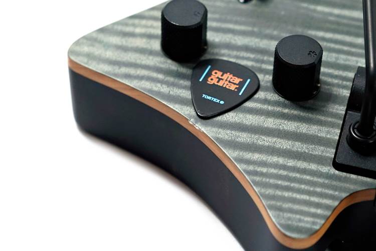 Strandberg Standard NX 6 Tremolo Charcoal Left Handed (Ex-Demo) #C2403915 Strandberg Standard NX 6 Tremolo Charcoal Left Handed (Ex-Demo) #C2403915