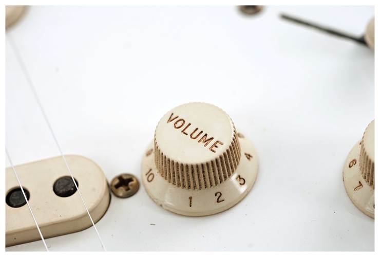 Fender Custom Shop 1962 Stratocaster Journeyman Relic Mercedes Blue Masterbuilt by Austin MacNutt Fender Custom Shop 1962 Stratocaster Journeyman Relic Mercedes Blue Masterbuilt by Austin MacNutt