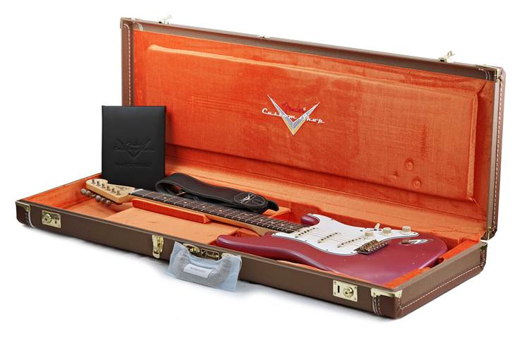Fender Custom Shop 1962 Stratocaster Journeyman Relic Burgundy Mist Masterbuilt by Austin MacNutt Fender Custom Shop 1962 Stratocaster Journeyman Relic Burgundy Mist Masterbuilt by Austin MacNutt