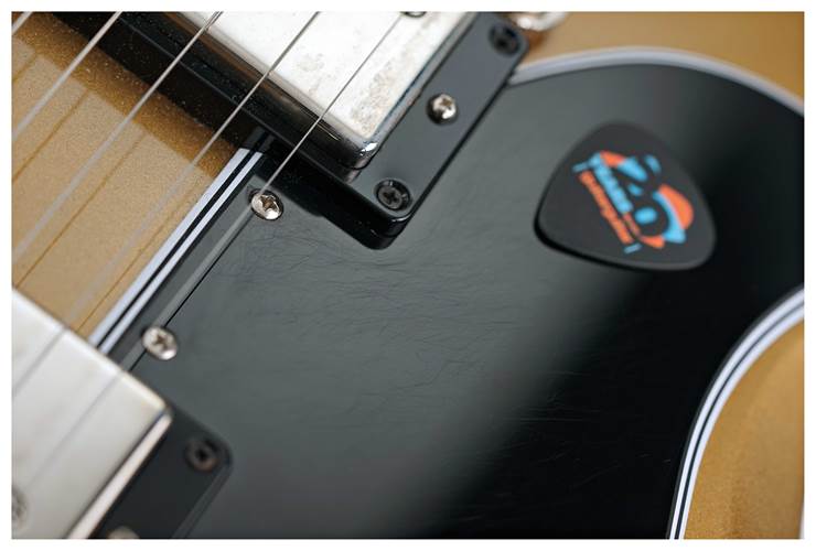 Gibson Custom Shop SG Custom Left Hand All Gold Gloss (Nearly New) #CS301713 Gibson Custom Shop SG Custom Left Hand All Gold Gloss (Nearly New) #CS301713