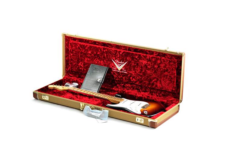 Fender Custom Shop 1954 Stratocaster Journeyman Relic Wide 2 Tone Sunburst Left Handed Fender Custom Shop 1954 Stratocaster Journeyman Relic Wide 2 Tone Sunburst Left Handed