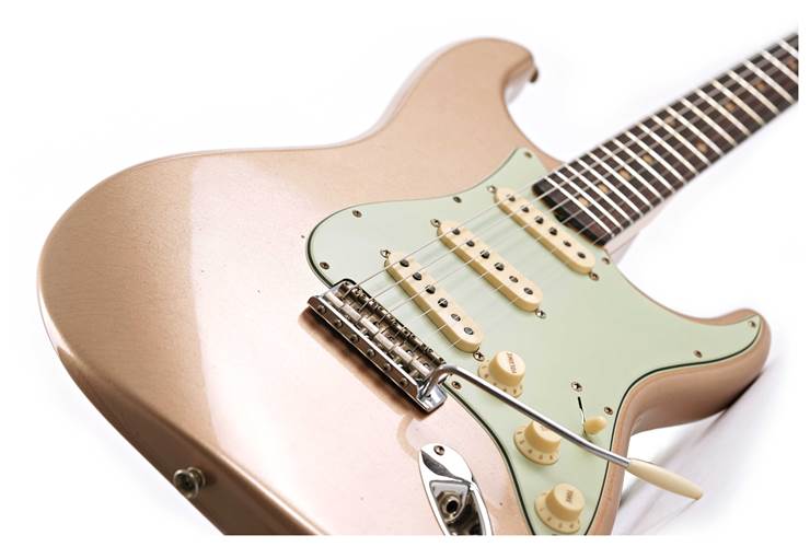 Fender Custom Shop 1959 Stratocaster Journeyman Relic Super Faded Aged Firemist Gold #CZ581728 Fender Custom Shop 1959 Stratocaster Journeyman Relic Super Faded Aged Firemist Gold #CZ581728