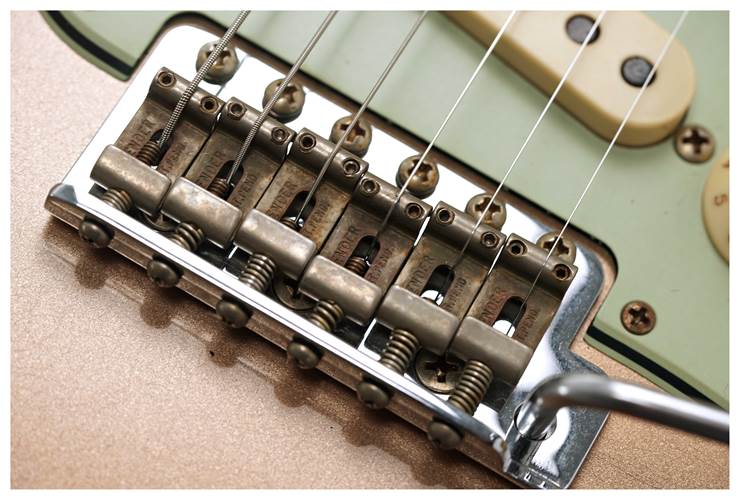Fender Custom Shop 1959 Stratocaster Journeyman Relic Super Faded Aged Firemist Gold #CZ581728 Fender Custom Shop 1959 Stratocaster Journeyman Relic Super Faded Aged Firemist Gold #CZ581728