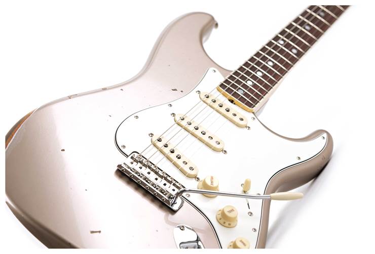 Fender Custom Shop 1967 Stratocaster Relic Closet Classic Shoreline Gold #CZ578833 Fender Custom Shop 1967 Stratocaster Relic Closet Classic Shoreline Gold #CZ578833