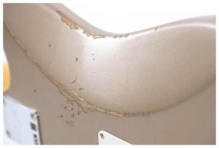 Fender Custom Shop 1967 Stratocaster Relic Closet Classic Shoreline Gold #CZ578833 Fender Custom Shop 1967 Stratocaster Relic Closet Classic Shoreline Gold #CZ578833