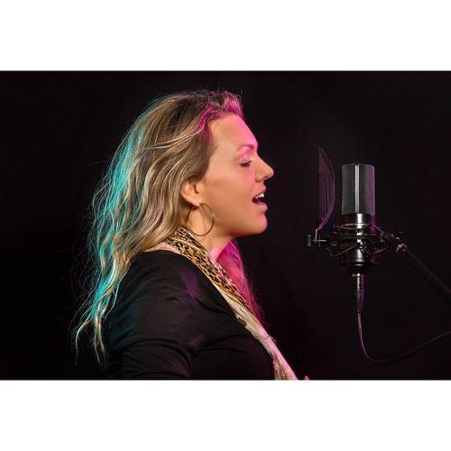 MXL 770X Multi-Pattern Vocal Condenser Microphone Kit MXL 770X Multi-Pattern Vocal Condenser Microphone Kit
