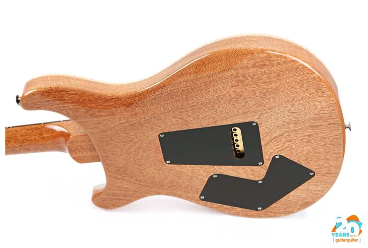 PRS Wood Library Modern Eagle V Blue Fade #0375965 PRS Wood Library Modern Eagle V Blue Fade #0375965