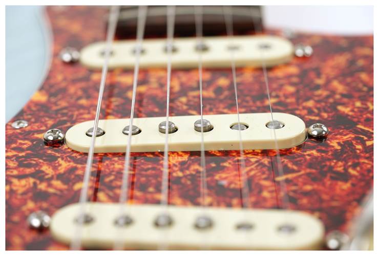 Fender Limited Edition American Pro II Thinline Stratocaster Daphne Blue Rosewood Fingerboard Fender Limited Edition American Pro II Thinline Stratocaster Daphne Blue Rosewood Fingerboard