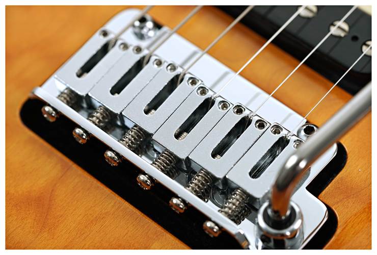 Suhr Custom Modern Trans Caramel #74057 Suhr Custom Modern Trans Caramel #74057