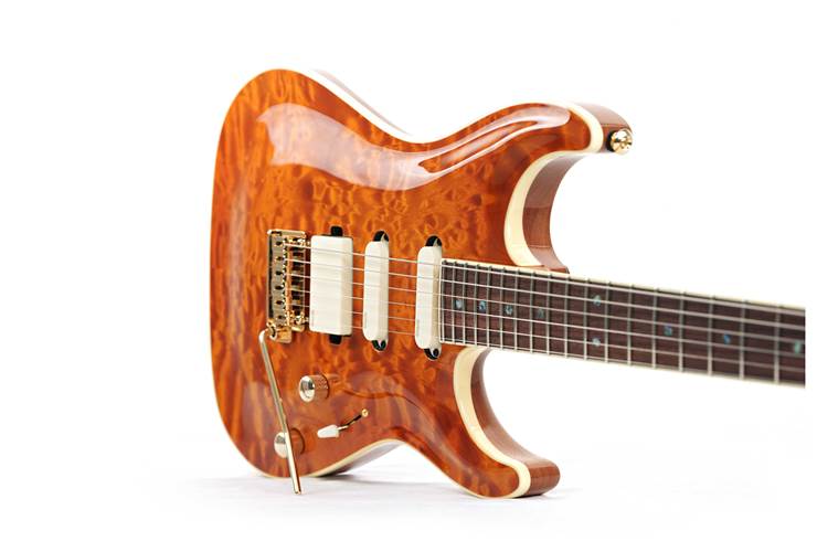 Suhr Custom Standard Carve Top Quilt Trans Caramel Suhr Custom Standard Carve Top Quilt Trans Caramel