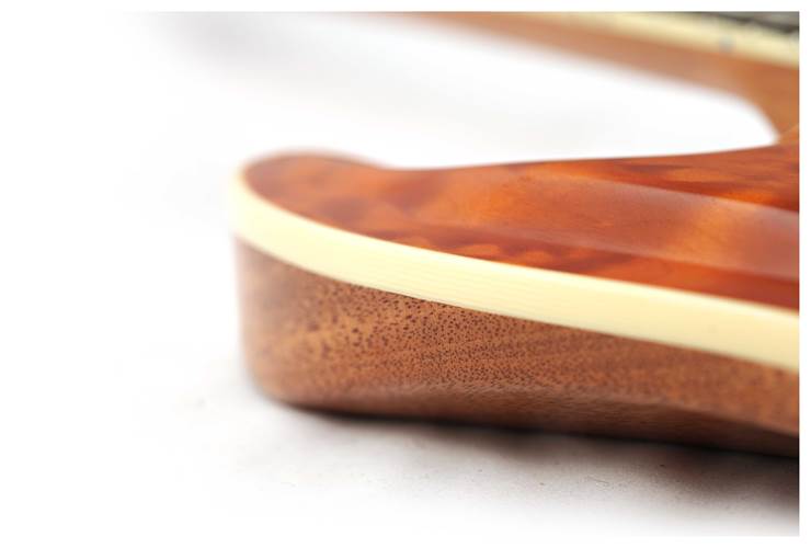 Suhr Custom Standard Carve Top Quilt Trans Caramel Suhr Custom Standard Carve Top Quilt Trans Caramel