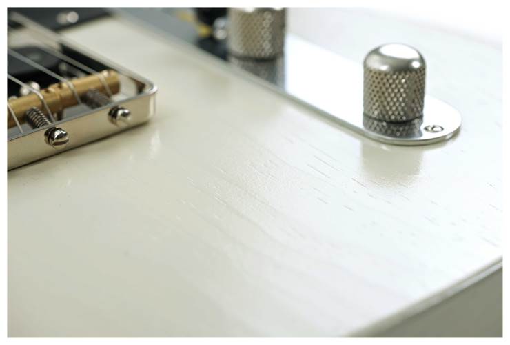 LSL Instruments Era Series T-Bone Vintage Cream Maple Fingerboard #8162 LSL Instruments Era Series T-Bone Vintage Cream Maple Fingerboard #8162