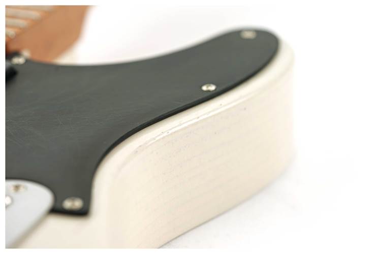 LSL Instruments Era Series T-Bone S/P90 Vintage Cream #8168 LSL Instruments Era Series T-Bone S/P90 Vintage Cream #8168