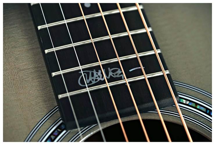 Martin OM-JM John Mayer 20th Anniversary Left Handed #2909429 Martin OM-JM John Mayer 20th Anniversary Left Handed #2909429