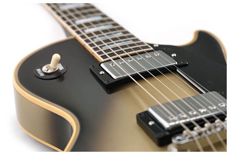 Gibson Custom Shop Made 2 Measure 1968 Les Paul Custom Silverburst VOS Chrome Hardware #501558 Gibson Custom Shop Made 2 Measure 1968 Les Paul Custom Silverburst VOS Chrome Hardware #501558