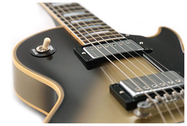 Gibson Custom Shop Made 2 Measure 1968 Les Paul Custom Silverburst VOS Chrome Hardware #502338 Gibson Custom Shop Made 2 Measure 1968 Les Paul Custom Silverburst VOS Chrome Hardware #502338