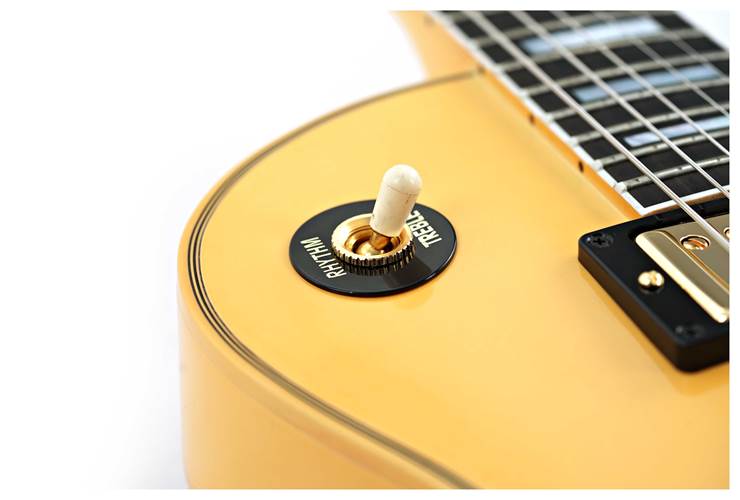 Gibson Custom Shop Made 2 Measure1968 Les Paul Custom Heavy Antique White VOS Gold Hardware #502428 Gibson Custom Shop Made 2 Measure1968 Les Paul Custom Heavy Antique White VOS Gold Hardware #502428