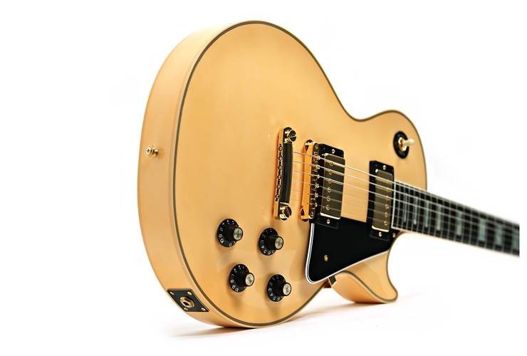 Gibson Custom Shop Made 2 Measure 1968 Les Paul Custom Heavy Antique White VOS Gold Hardware #506678 Gibson Custom Shop Made 2 Measure 1968 Les Paul Custom Heavy Antique White VOS Gold Hardware #506678