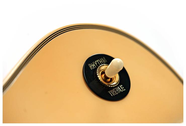 Gibson Custom Shop Made 2 Measure 1968 Les Paul Custom Heavy Antique White VOS Gold Hardware #506678 Gibson Custom Shop Made 2 Measure 1968 Les Paul Custom Heavy Antique White VOS Gold Hardware #506678