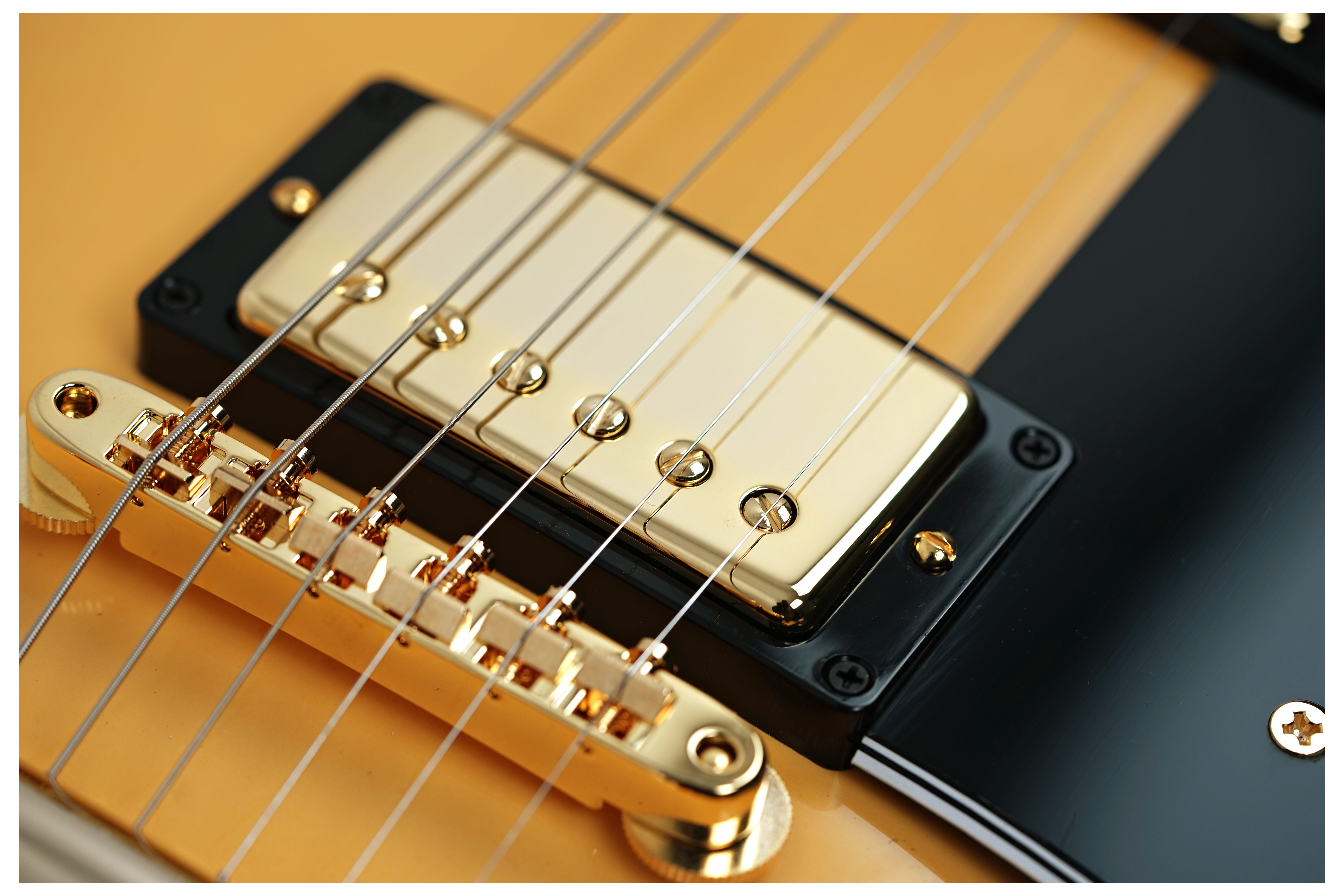 Gibson Custom Shop Made 2 Measure 1968 Les Paul Custom Heavy Antique White VOS Gold Hardware #508048