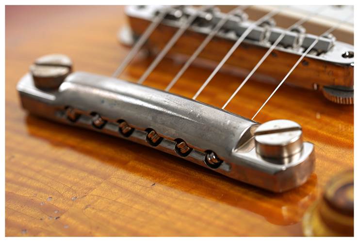 Gibson Custom Shop Made 2 Measure 1959 Les Paul Standard Double White Royal Teaburst Murphy Lab Light Aged #943765 Gibson Custom Shop Made 2 Measure 1959 Les Paul Standard Double White Royal Teaburst Murphy Lab Light Aged #943765