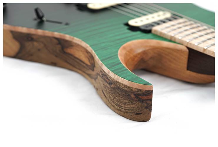 Mayones Hydra Elite 6 5A Flame Maple, Birdseye Maple Fingerboard, Black Green Horizon Satin #HF0000760 Mayones Hydra Elite 6 5A Flame Maple, Birdseye Maple Fingerboard, Black Green Horizon Satin #HF0000760