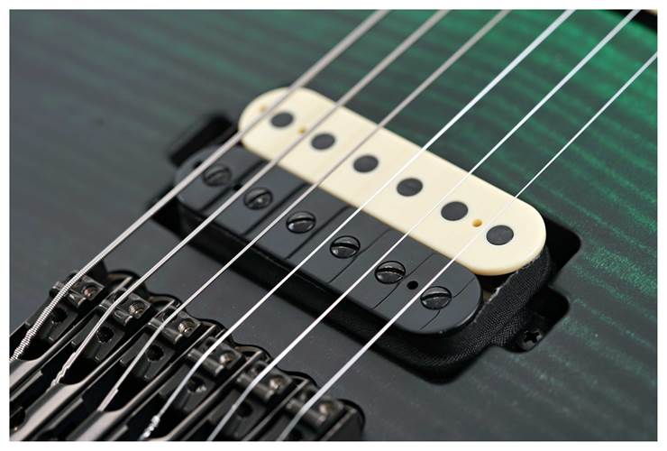 Mayones Hydra Elite 6 5A Flame Maple, Birdseye Maple Fingerboard, Black Green Horizon Satin #HF0000760 Mayones Hydra Elite 6 5A Flame Maple, Birdseye Maple Fingerboard, Black Green Horizon Satin #HF0000760