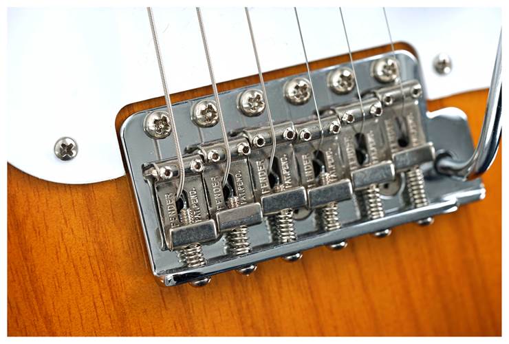 Fender Custom Shop Limited Edition 70th Anniversary 1954 Stratocaster Time Capsule Wide Fade 2 Tone Sunburst #XN5242 Fender Custom Shop Limited Edition 70th Anniversary 1954 Stratocaster Time Capsule Wide Fade 2 Tone Sunburst #XN5242