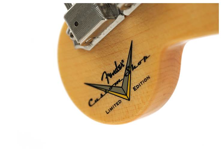 Fender Custom Shop Limited Edition 70th Anniversary 1954 Stratocaster Time Capsule Wide Fade 2 Tone Sunburst #XN5242 Fender Custom Shop Limited Edition 70th Anniversary 1954 Stratocaster Time Capsule Wide Fade 2 Tone Sunburst #XN5242