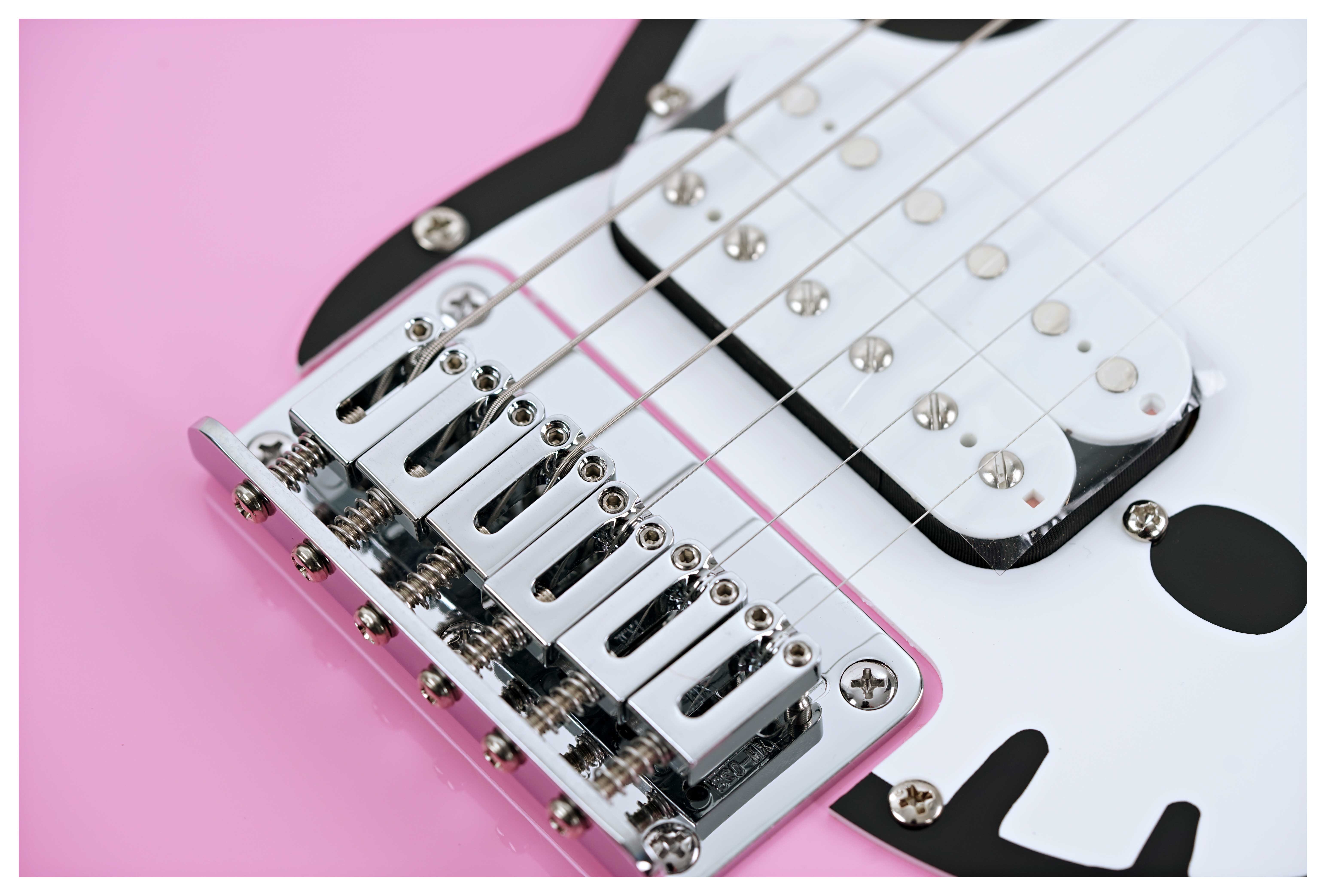 Squier Limited Edition Hello Kitty Stratocaster Pink Maple Fingerboard
