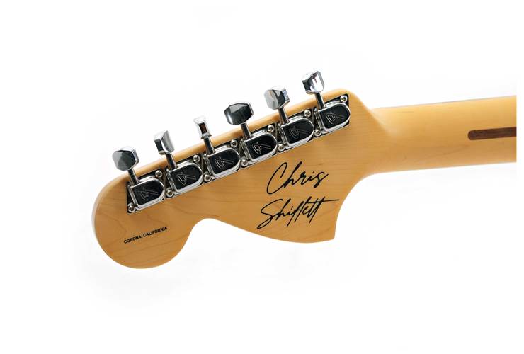 Fender Limited Edition Chris Shiflett Cleaver Telecaster Deluxe Rosewood Fingerboard Dakota Red Fender Limited Edition Chris Shiflett Cleaver Telecaster Deluxe Rosewood Fingerboard Dakota Red