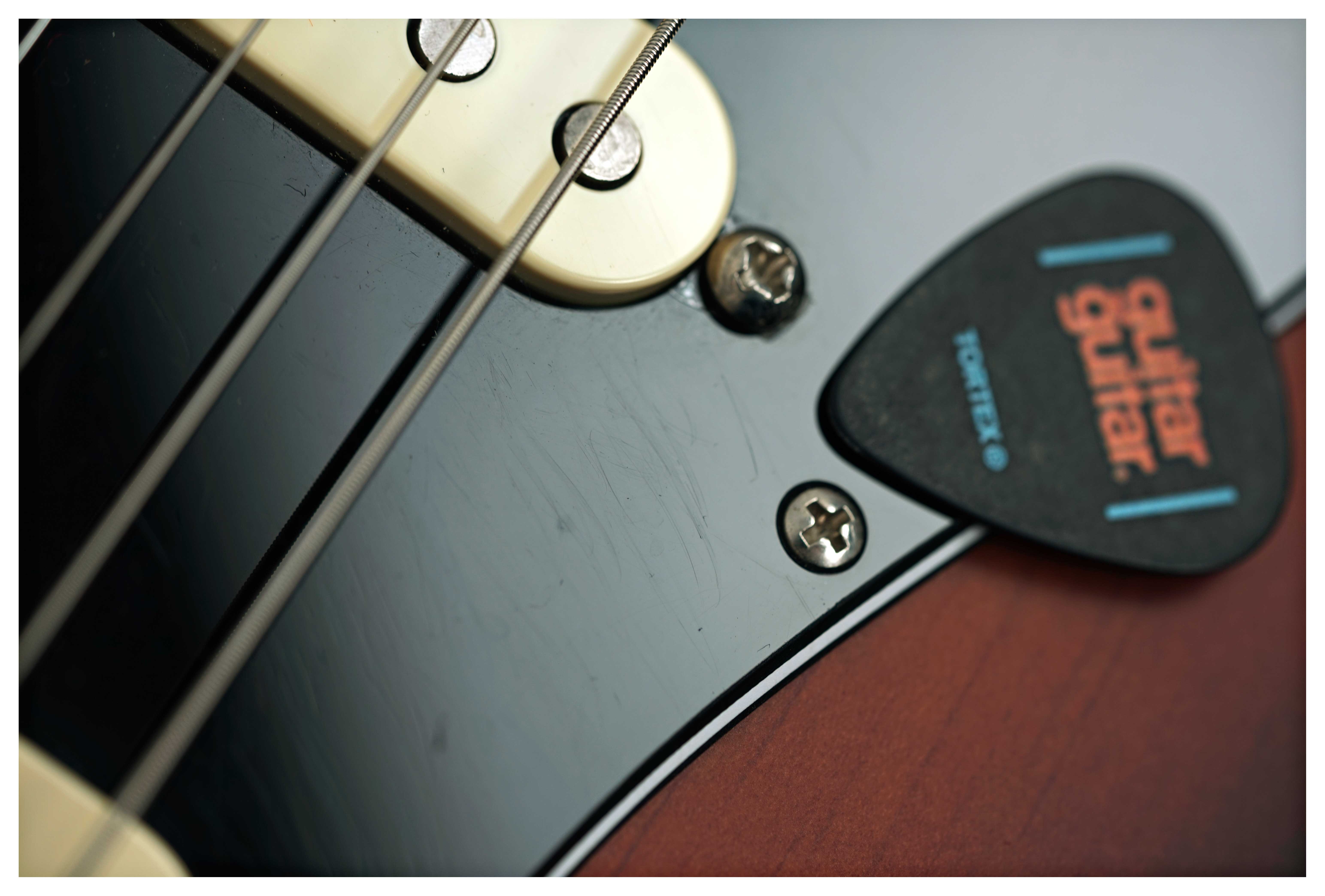 Fender American Performer Sugar Pine Stratocaster 2 Colour Sunburst Maple Fingerboard (Ex-Demo) #US25003005