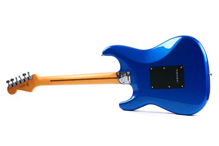 Fender American Ultra II Stratocaster HSS Ebony Fingerboard Noble Blue Fender American Ultra II Stratocaster HSS Ebony Fingerboard Noble Blue