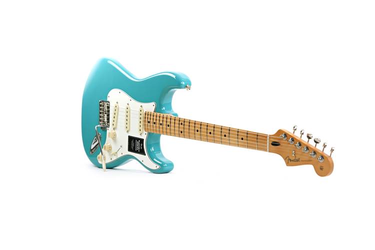 Fender Player II Stratocaster Aquatone Blue Maple Fingerboard Fender Player II Stratocaster Aquatone Blue Maple Fingerboard