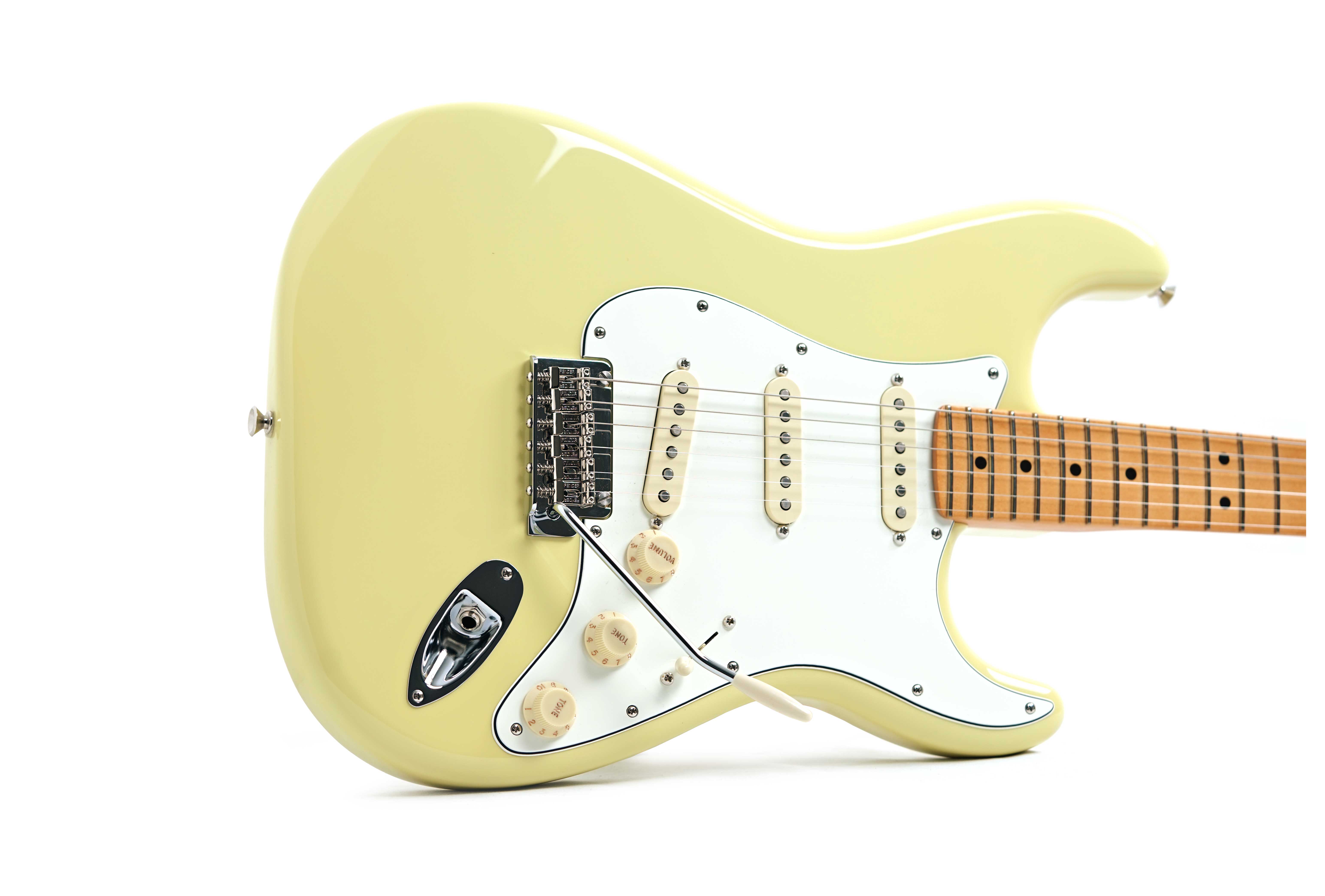 Fender Player II Stratocaster Hialeah Yellow Maple Fingerboard (Ex-Demo) #MX25059610