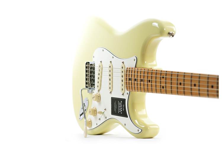 Fender Player II Stratocaster Hialeah Yellow Maple Fingerboard Fender Player II Stratocaster Hialeah Yellow Maple Fingerboard