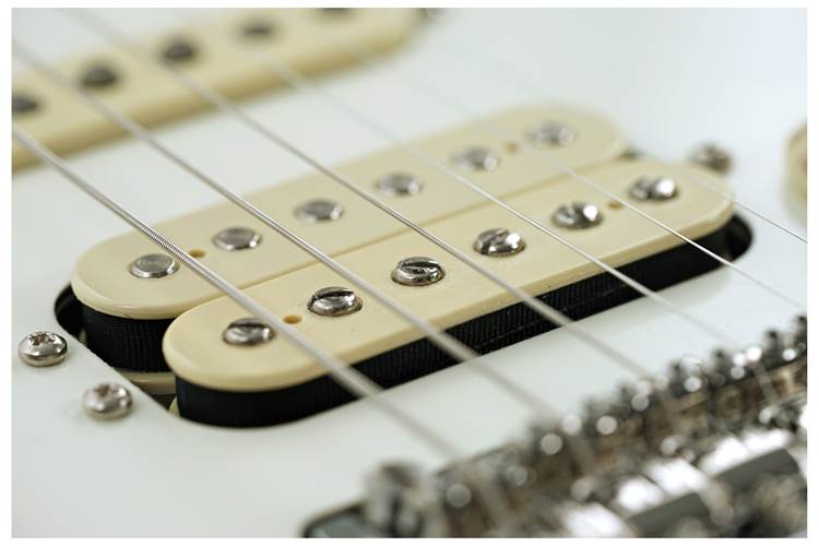 Fender Player II Stratocaster HSS Black Maple Fingerboard Fender Player II Stratocaster HSS Black Maple Fingerboard