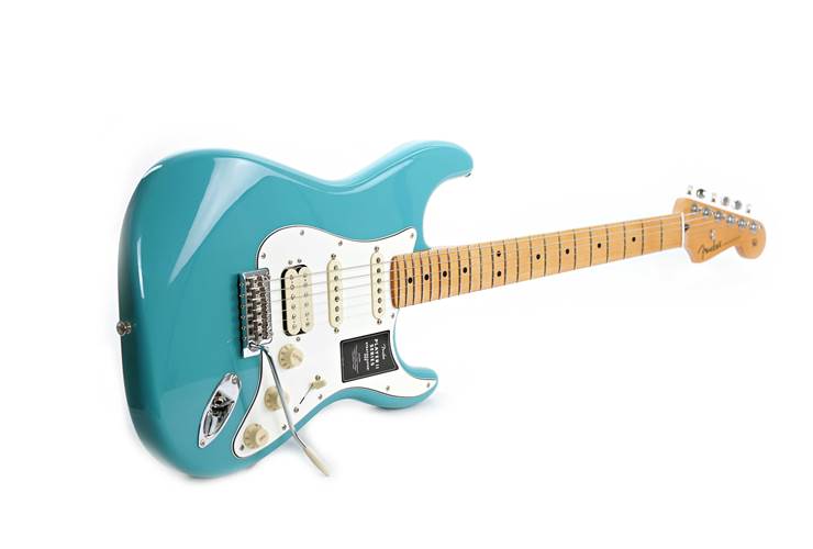 Fender Player II Stratocaster HSS Aquatone Blue Maple Fingerboard Fender Player II Stratocaster HSS Aquatone Blue Maple Fingerboard