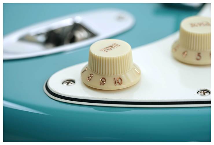 Fender Player II Stratocaster HSS Aquatone Blue Maple Fingerboard Fender Player II Stratocaster HSS Aquatone Blue Maple Fingerboard