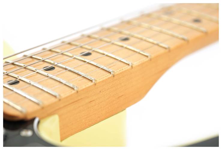 Fender Player II Telecaster HH Hialeah Yellow Maple Fingerboard Fender Player II Telecaster HH Hialeah Yellow Maple Fingerboard