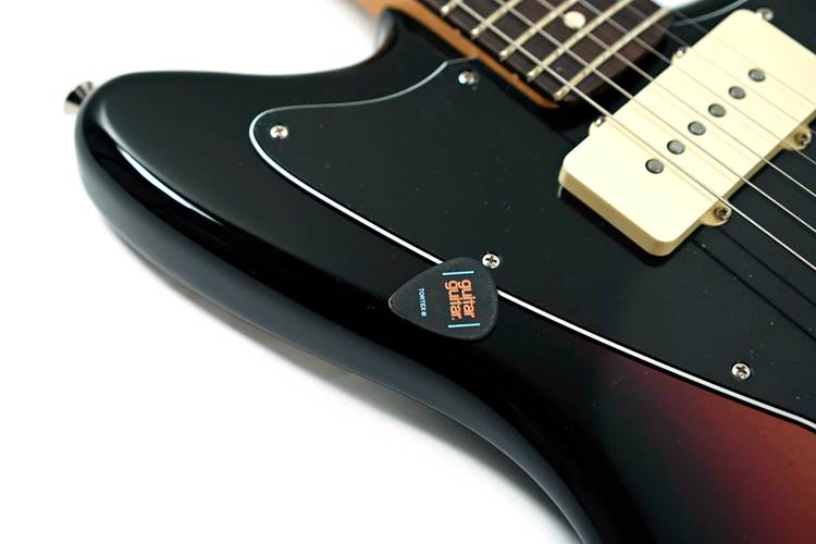 Fender Player II Jazzmaster Rosewood Fingerboard 3-Color Sunburst (Ex-Demo) #MX24080700 Fender Player II Jazzmaster Rosewood Fingerboard 3-Color Sunburst (Ex-Demo) #MX24080700