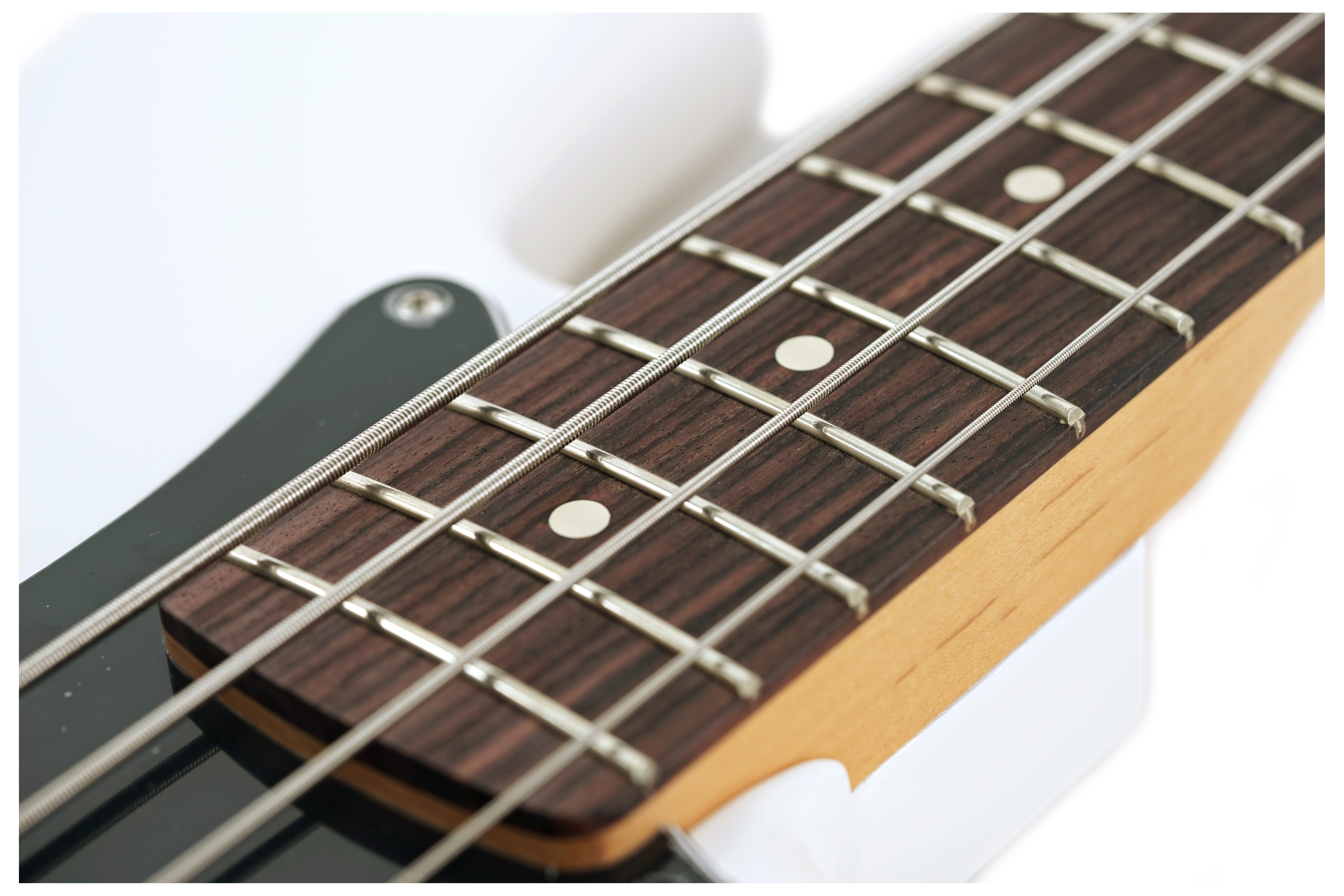 Fender Player II Precision Bass Polar White Rosewood Fingerboard