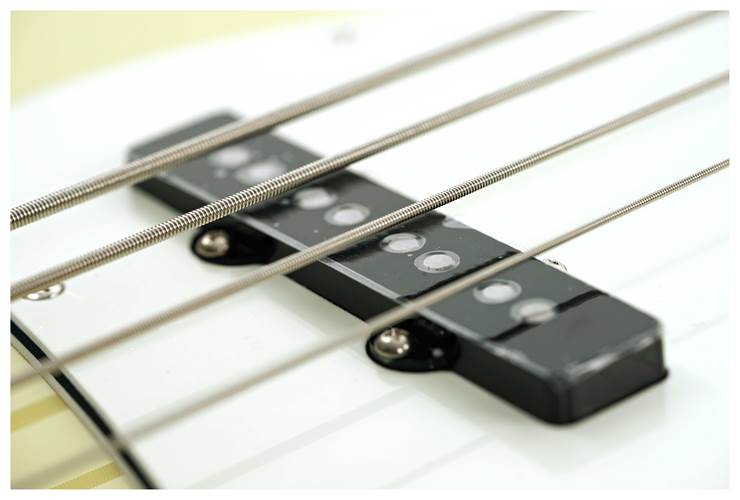 Fender Player II Jazz Bass Hialeah Yellow Rosewood Fingerboard Fender Player II Jazz Bass Hialeah Yellow Rosewood Fingerboard