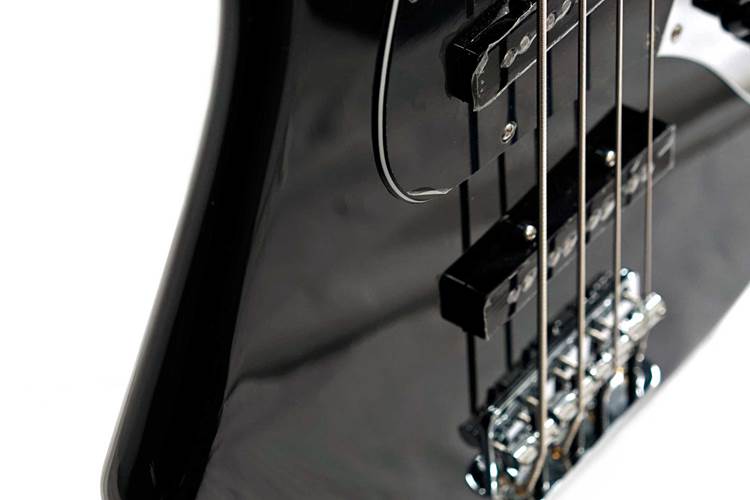 Fender Player II Jazz Bass Black Maple Fingerboard (Ex-Demo) #MX24038642 Fender Player II Jazz Bass Black Maple Fingerboard (Ex-Demo) #MX24038642