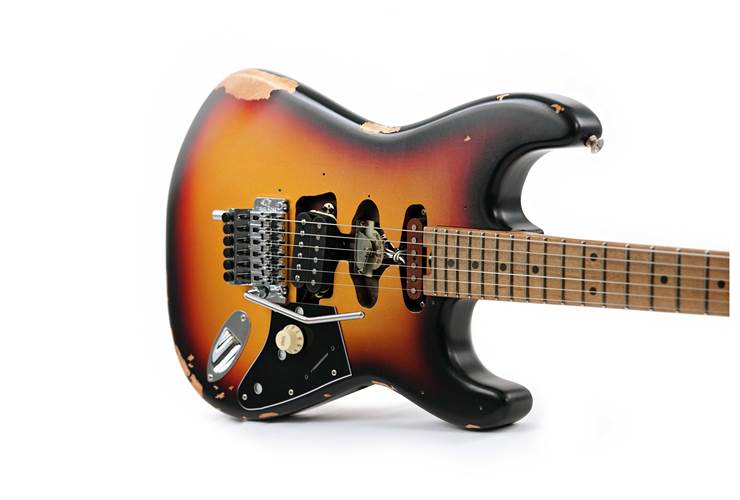 EVH Limited Edition Frankenstein Relic Series Vintage Sunburst Maple Fingerboard EVH Limited Edition Frankenstein Relic Series Vintage Sunburst Maple Fingerboard